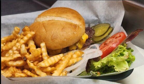 MAMA'S CHEESEBURGER