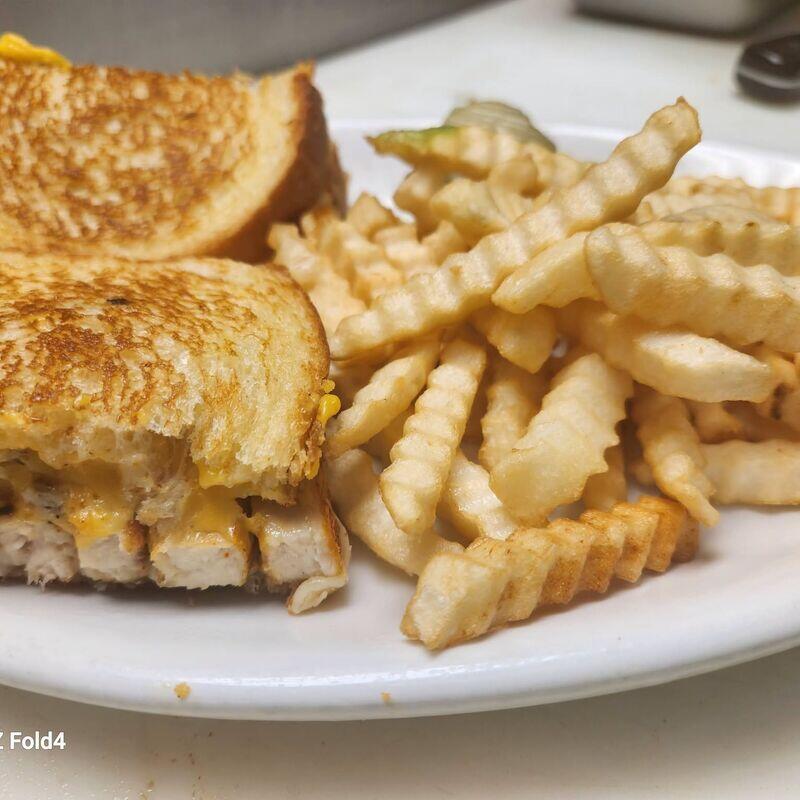 CHICKEN MELT SANDWICH